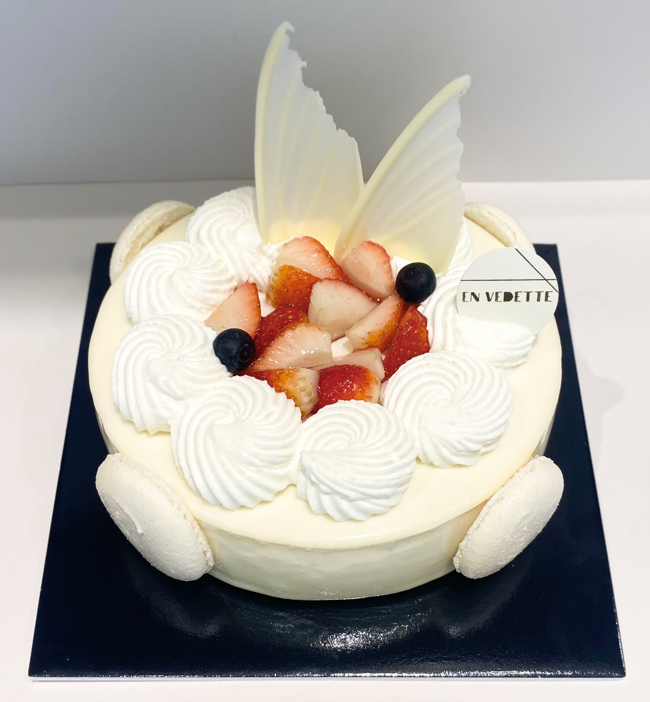 EN VEDETTE|新作ホールケーキ✨| 渋谷スクランブルスクエア 東急