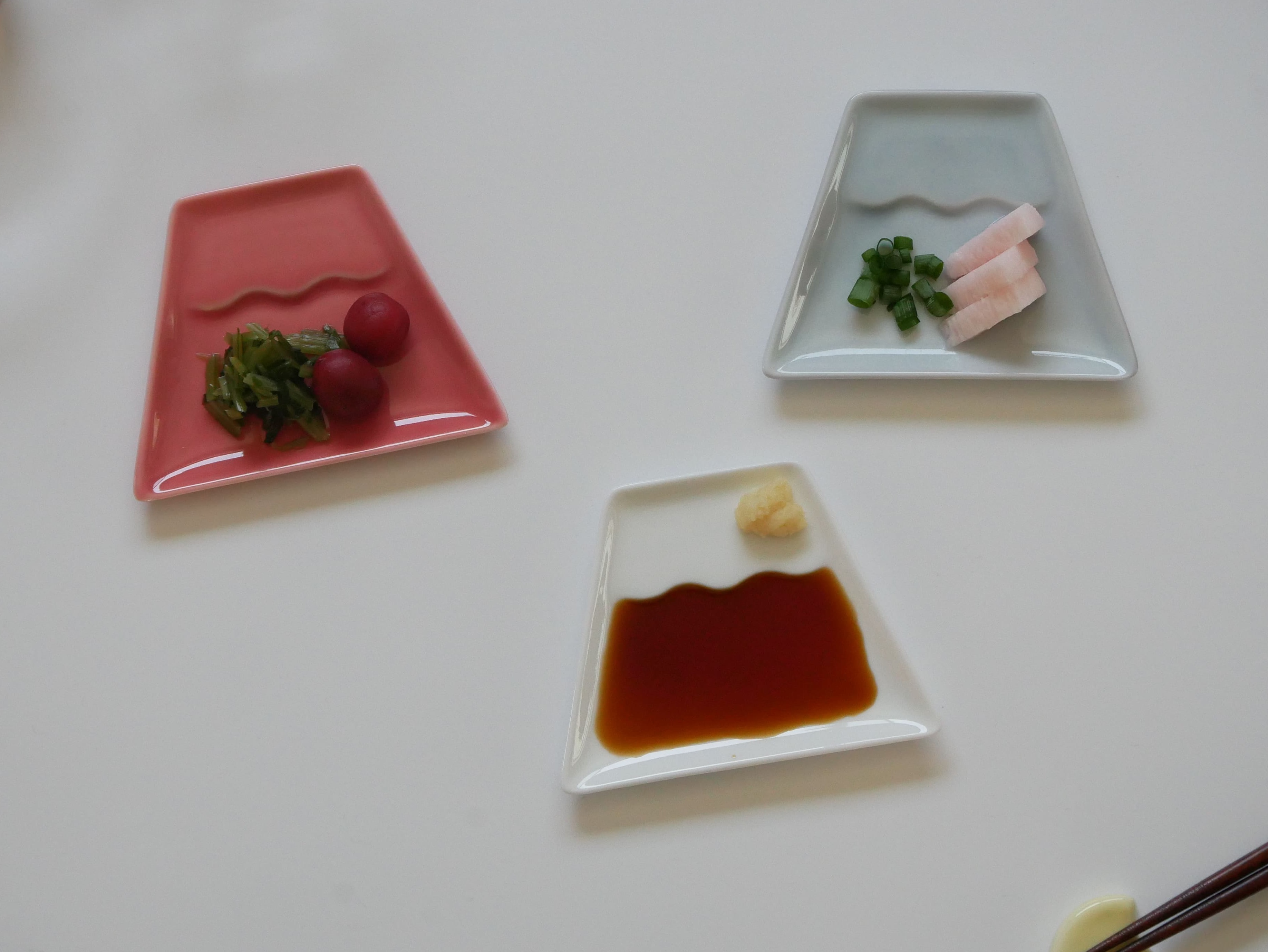 高評価のクリスマスプレゼント × Tataratiya EAST 渋谷スクランブル table|富士山の小皿| 工芸品