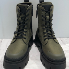 PALLASQUAD CVS
税込：19,800
(325 OLIVE NIGHT)
