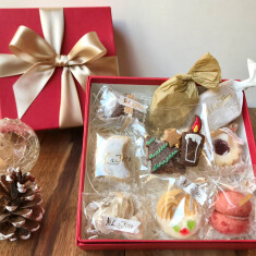 クリスマスクッキーBOX（1箱）２,３５５円 
