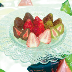 ホワイト・ブラック&抹茶ストロベリー6個入り3種セット 2,160円(税込)