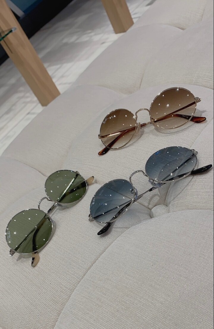 左)RB1970 グリーン ¥23,980(税込)
右)RB1970 ブラウン ¥25,080(税込)
下)RB1970 ブルー ¥25,080(税込)