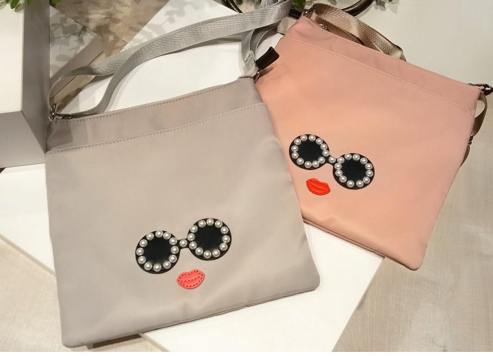 ピンクとグレーの2色展開✨️
30%off
￥14,300➔￥10,010(in TAX）