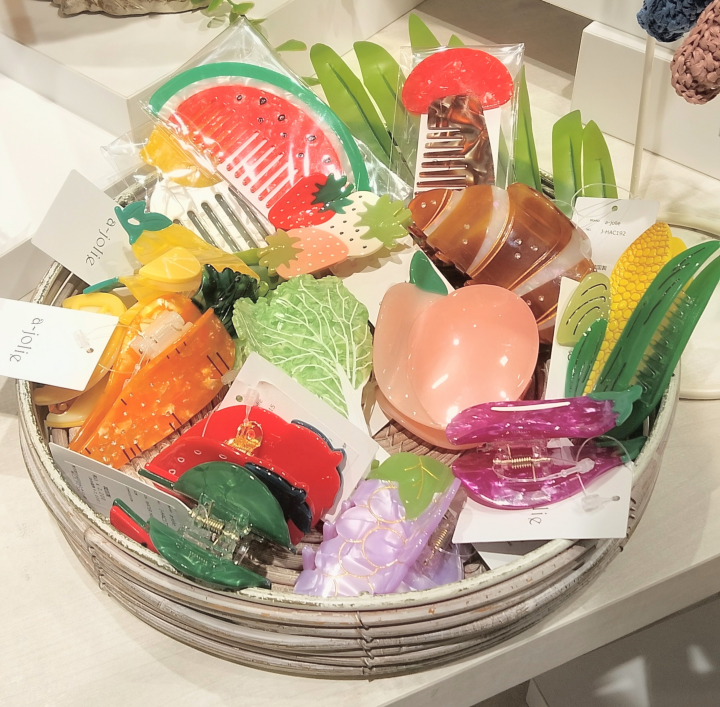 ヘアアクセも種類豊富🌽🍉🍑