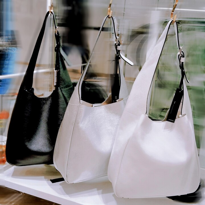 【ADA】
¥46,200➔¥23,100(税込)
¥52,800➔¥26,400(税込)…メタリックカラー