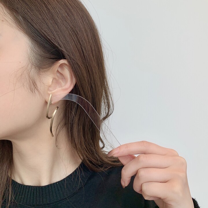 trouville pierce(MT GD)
【素材】真鍮、マットK24コーティング
【サイズ】全長約6.7cm
【価格】¥19,800