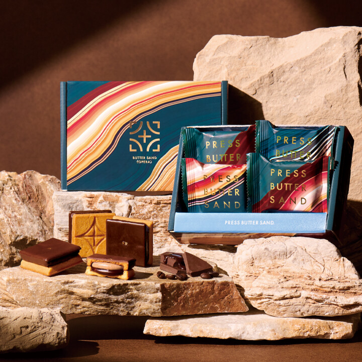 バターサンド〈オペラ〉　税込1,728円
