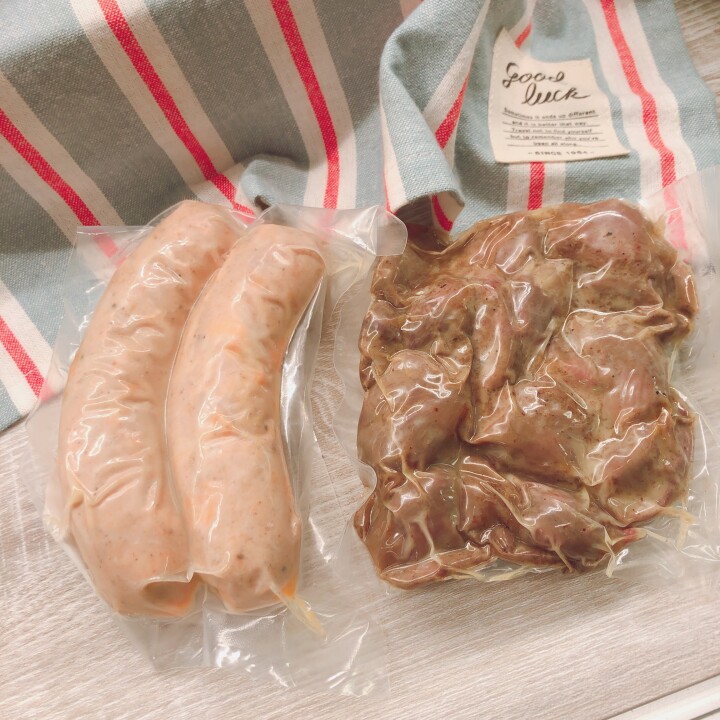 粗挽きソーセージ ¥601(税込)
砂肝コンフィ ¥671(税込)
