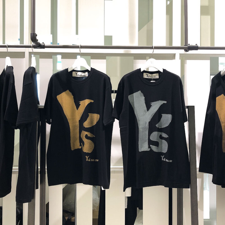 デカロゴTシャツ
ゴールド ¥8,250 (tax in)
ホワイト ¥7,700 (tax in)