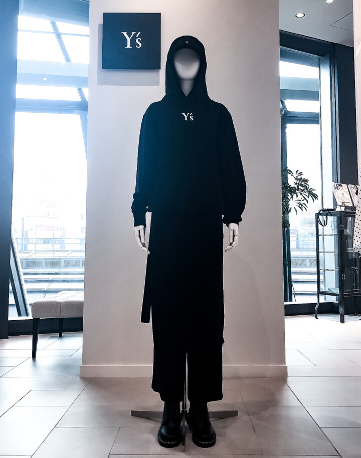 Y's x NEWERA HOODIE
¥ 24,200 (tax in)
