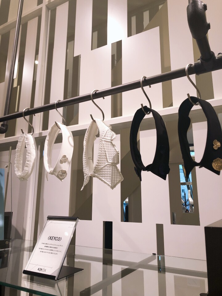 付襟(左から)
①② ¥ 5,500 (税込)
③ ¥13,200 (税込)
④⑤ ¥10,120 (税込)