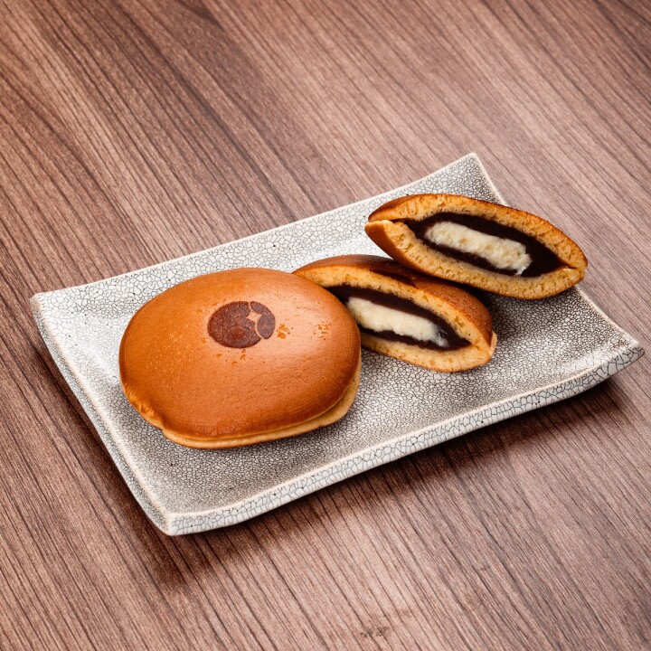 あんバターどら焼き(1個) 324円