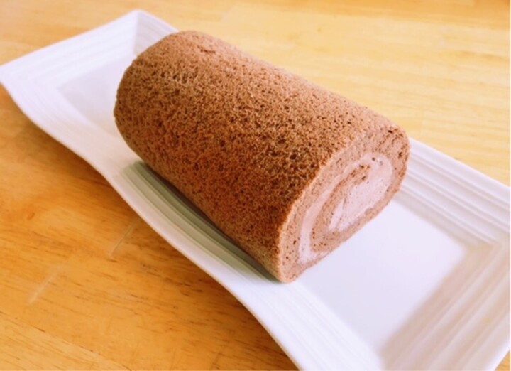 超低糖質ショコラロールケーキ（１本）９５０円