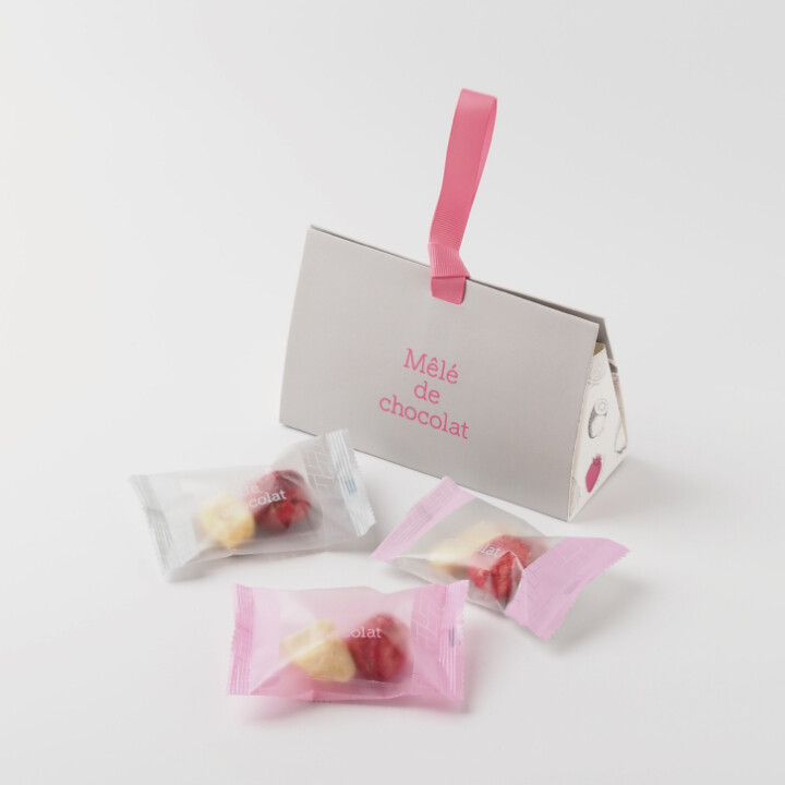 プチシュエット 929円